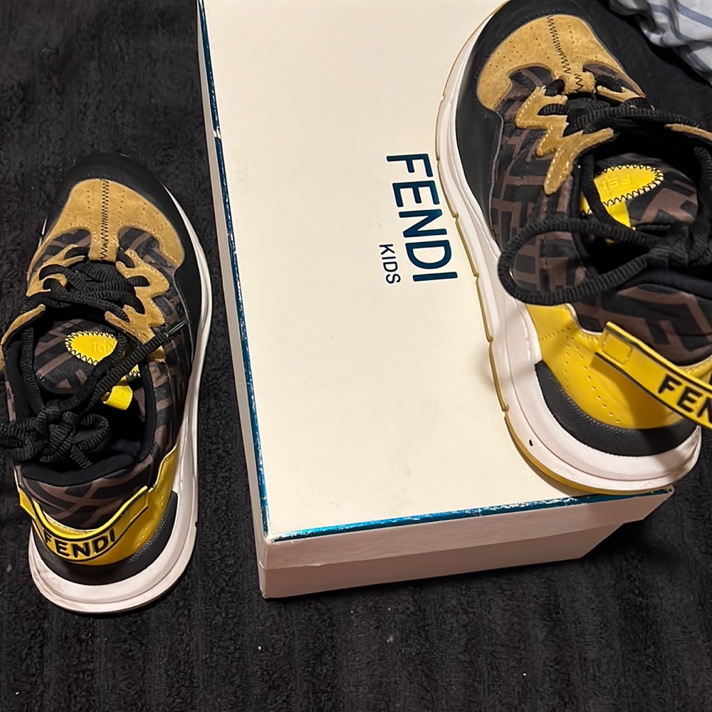 FF FENDI Print Sneakers in Black and Yellow